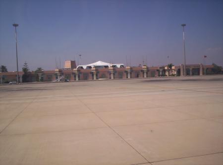 Nous y voila ! Aeroport El Massira.