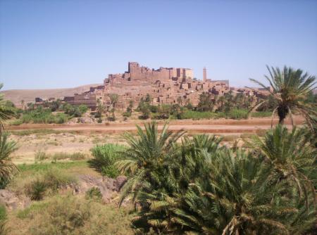 Une Kasbah sur la route de Zagora. Magnifique