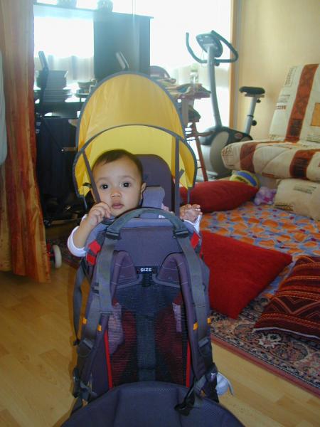 Coucou papa, maman. Suis prete pour la randonnée. A moi l'Atlas !
